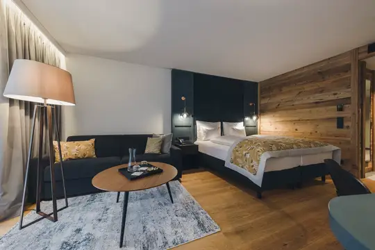 Schlafbereich „Juniorsuite Silberfichte mit Balkon“