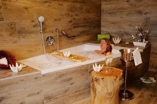 Duobadewanne im Beautybereich