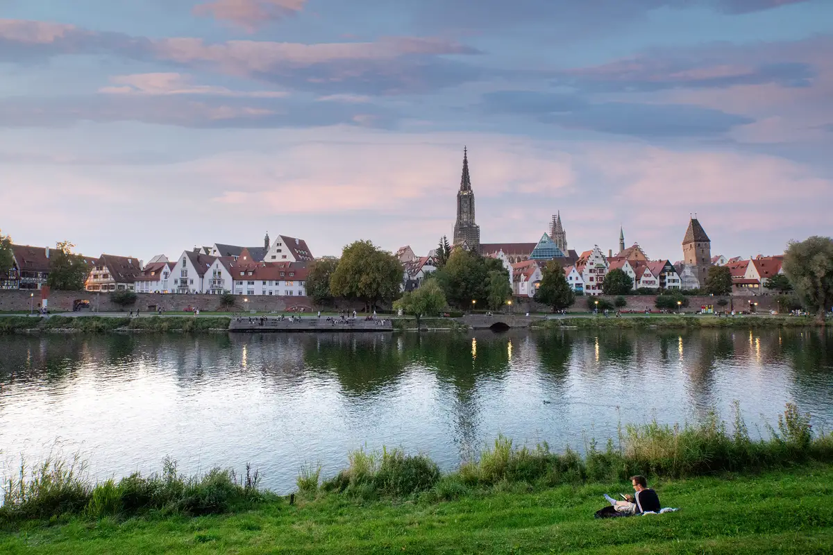 Aufenthalt in der Zweilandstadt Ulm/Neu-Ulm zu gewinnen