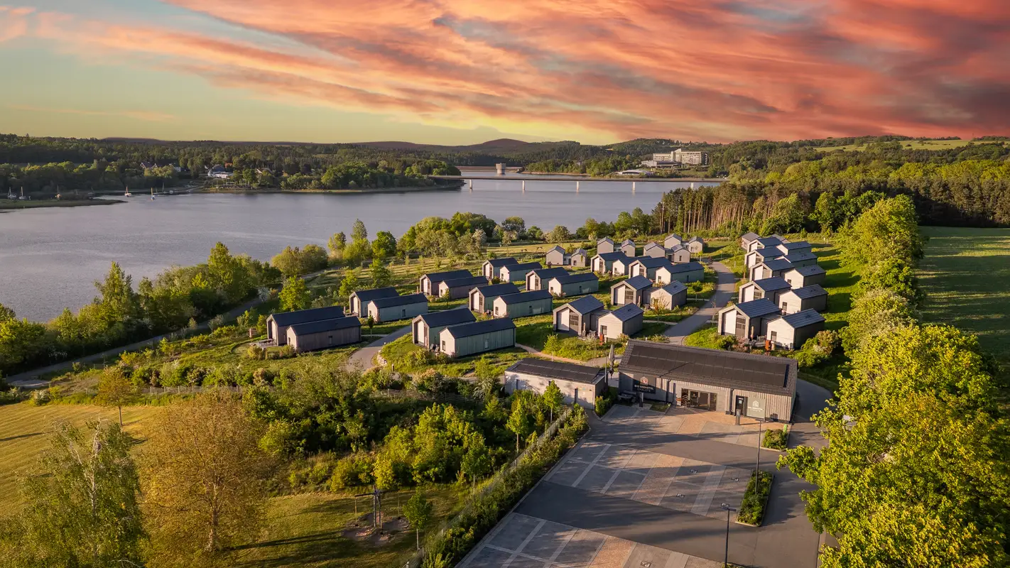 Kurzurlaub in den Bio-Seehotel Chalets am Zeulenrodaer Meer zu gewinnen!