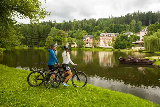 Am Luisa See in Bad Elster