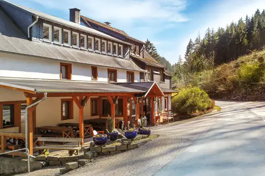 Außenansicht Landhotel Baumwipfel