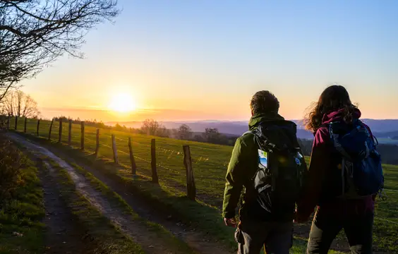 Wanderer im Sonnenuntergang