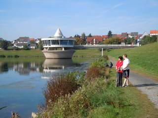 Twistesee mit Café im See