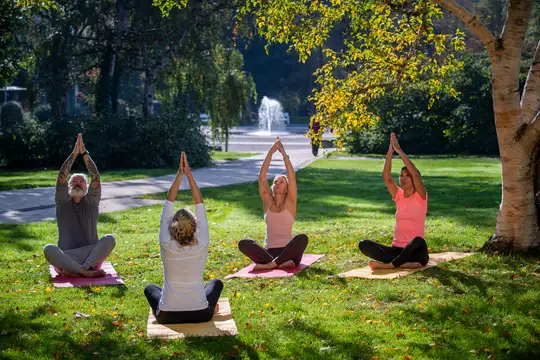 Yoga im Kurpark Bad Sassendorf