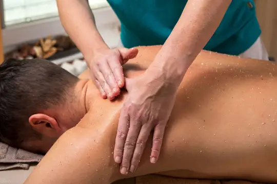 Salzmassage