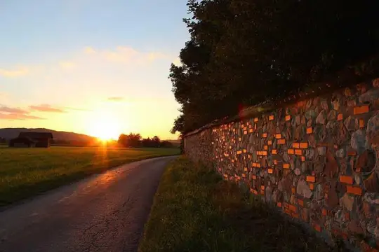 Abendstimmung an der Klostermauer