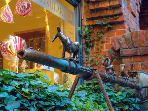 Böttcherstraße - Sieben-Faulen-Brunnen