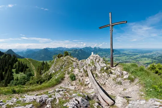 Bergpanorama mit Blick ins Inntal