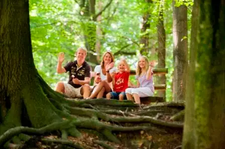 Wingst Familie im Kurpark