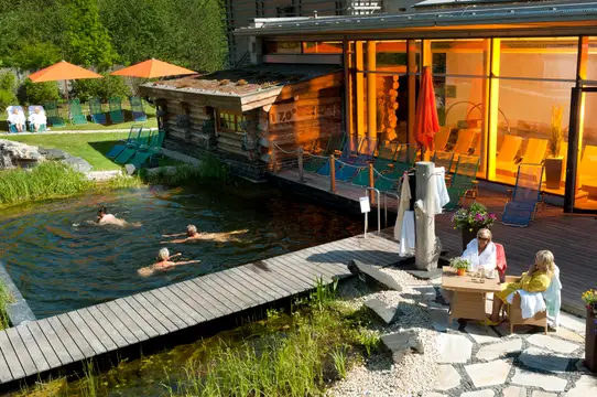 Außenbereich Saunaland Therme Bad Steben