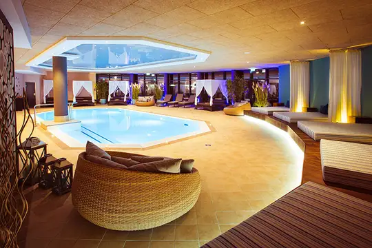 Neues Schwimmbad im Vitalis SPA