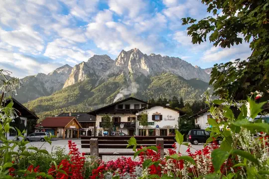 Blick von Grainau auf die Berglandschaft