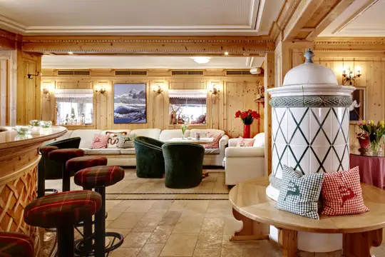 Bar & Speisesaal