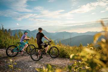 Radtour mit tollem Blick über die Berge