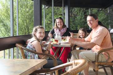 Mittagessen in der Hellmut-Waßmer-Jugendherberge Lörrach