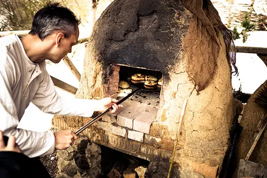 Brotbacken in der Burg-Jugendherberge Trausnitz