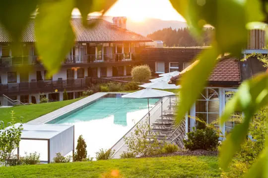 20 Meter Infinity Pool