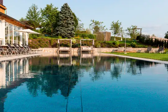 20 Meter Infinity Pool