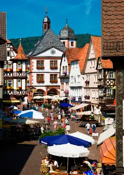 Lohrer Altstadt mit Fußgängerzone