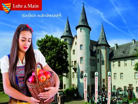 Schneewittchen vor dem Lohrer Schloss