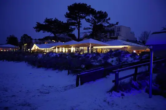 Seebrücke am Abend in Scharbeutz