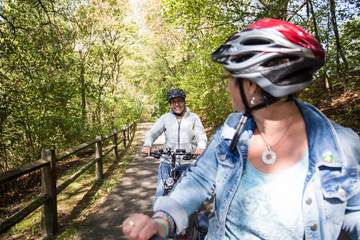 Radfahrer im Natur-Erlebnisgebiet Biggesee-Listersee
