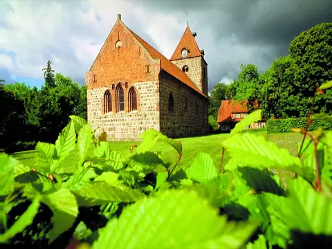 Mittelalterliche Firminuskirche in Dötlingen