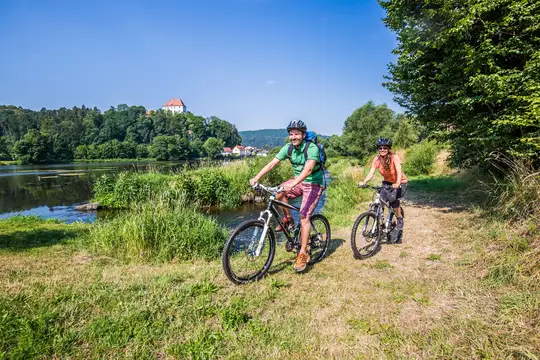Radfahren auf Flussradwegen