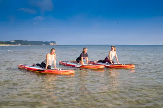 Wassersport und mehr – aktuell  im Trend: SUP-Yoga