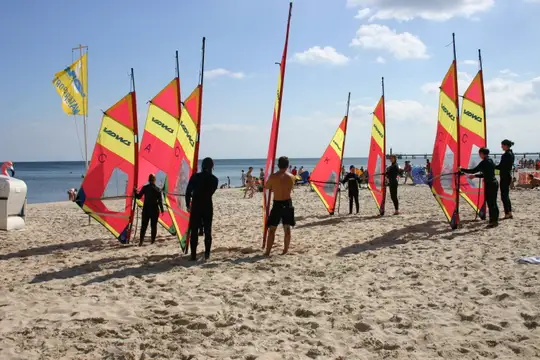 Sportliche Aktivitäten am Strand
