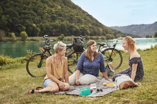 Picknick am Moselufer