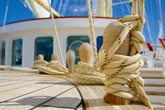 Auf dem Deck