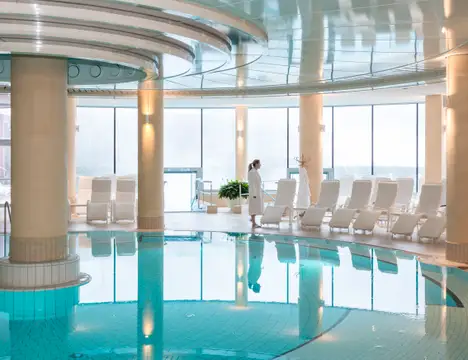 Hauseigene, private Therme