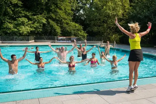 Wassergymnastik