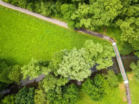 Der Ilmtal-Radweg bei Hetschburg im Weimarer Land