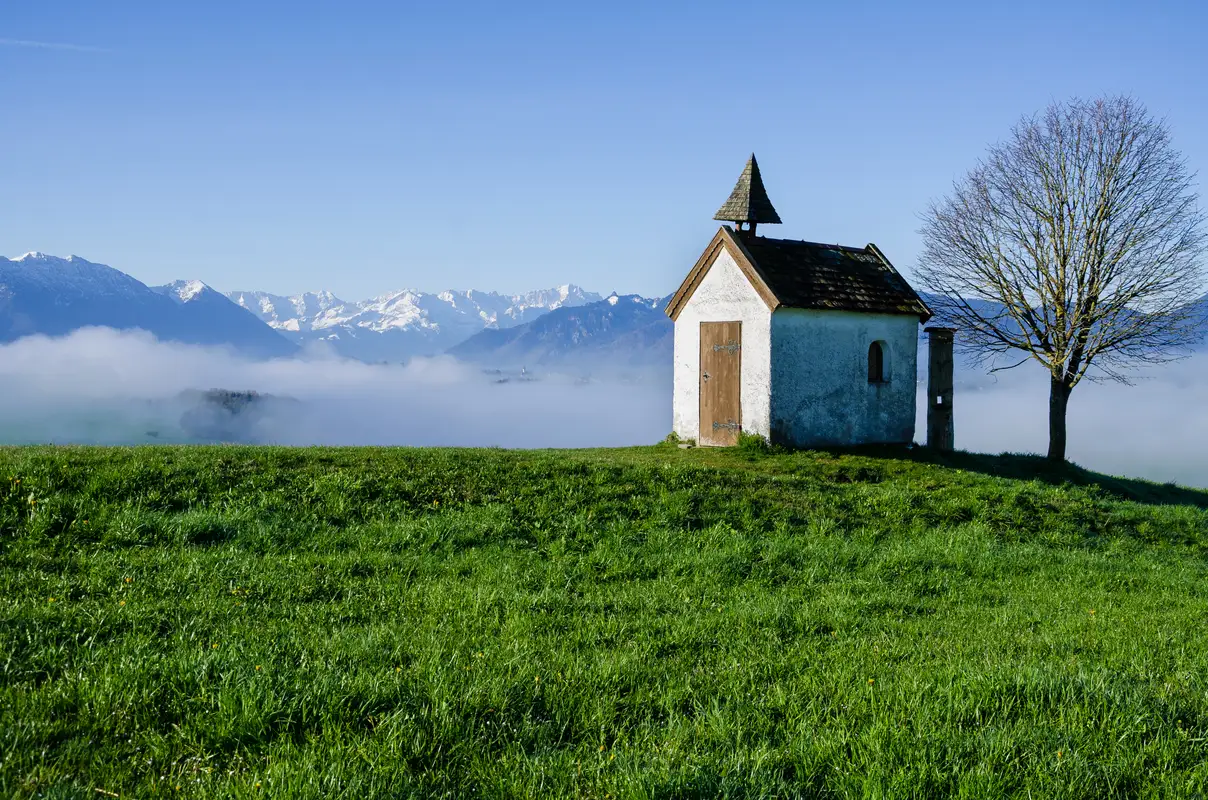 Ruhe finden und mit allen Sinnen genießen - Der Meditationsweg im Blauen Land